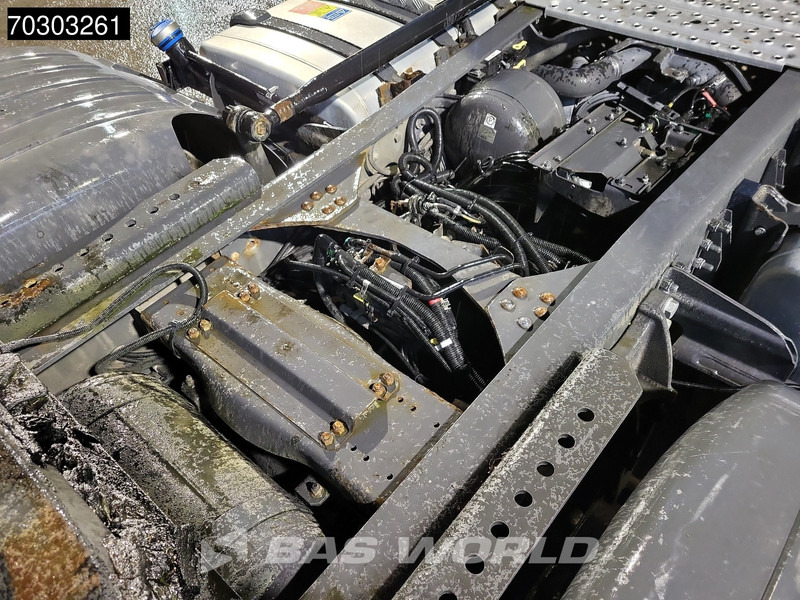 Tractor unit Scania R490 6X2 Retarder Lift+Lenkachse Full-Air 2xTanks Standklima Euro 6: picture 13 Tractor unit Scania R490 6X2 Retarder Lift+Lenkachse Full-Air 2xTanks Standklima Euro 6: picture 13