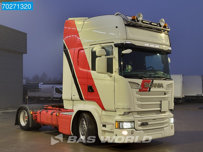 Scania R490 R 4X2 Mega Retarder 2x Tanks - Tractor unit: picture 3 Scania R490 R 4X2 Mega Retarder 2x Tanks - Tractor unit: picture 3