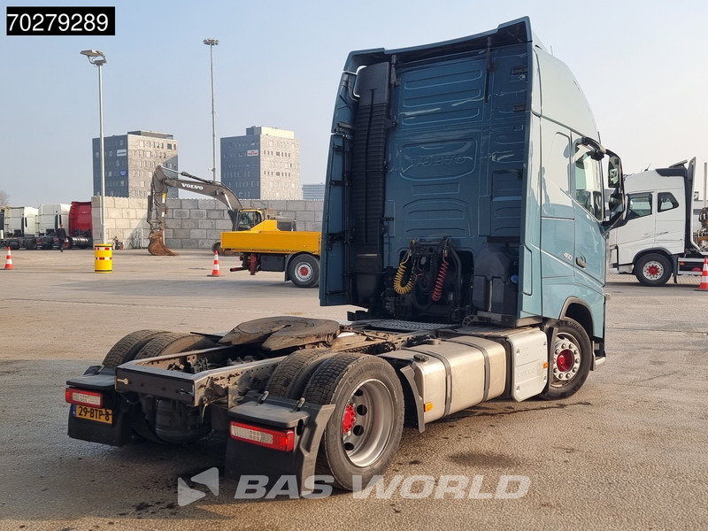 Volvo FH 460 FH 4X2 NL-Truck Mega XL VEB+ Hebesattel I-ParkCool ACC - Tractor unit: picture 5 Volvo FH 460 FH 4X2 NL-Truck Mega XL VEB+ Hebesattel I-ParkCool ACC - Tractor unit: picture 5