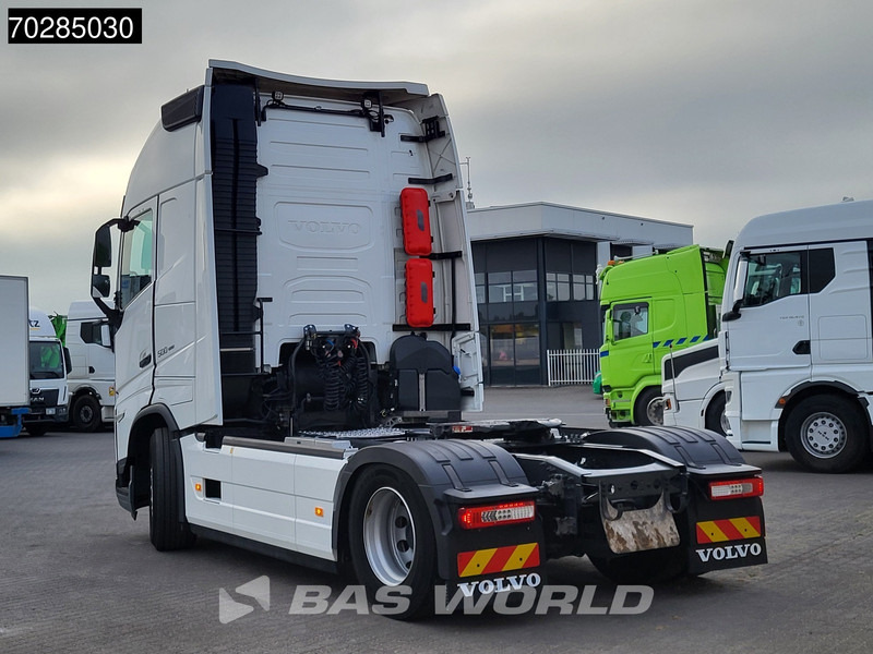 Volvo FH 500 FH 4X2 XL VEB+ 2x Tanks ACC LED ADR - Tractor unit: picture 2 Volvo FH 500 FH 4X2 XL VEB+ 2x Tanks ACC LED ADR - Tractor unit: picture 2