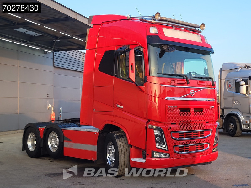 Volvo FH16 750 FH16 6X2 Special-Interior Full-Air Work-Remote Dynamic Steering Alcoa ACC Xenon - Tractor unit: picture 3 Volvo FH16 750 FH16 6X2 Special-Interior Full-Air Work-Remote Dynamic Steering Alcoa ACC Xenon - Tractor unit: picture 3