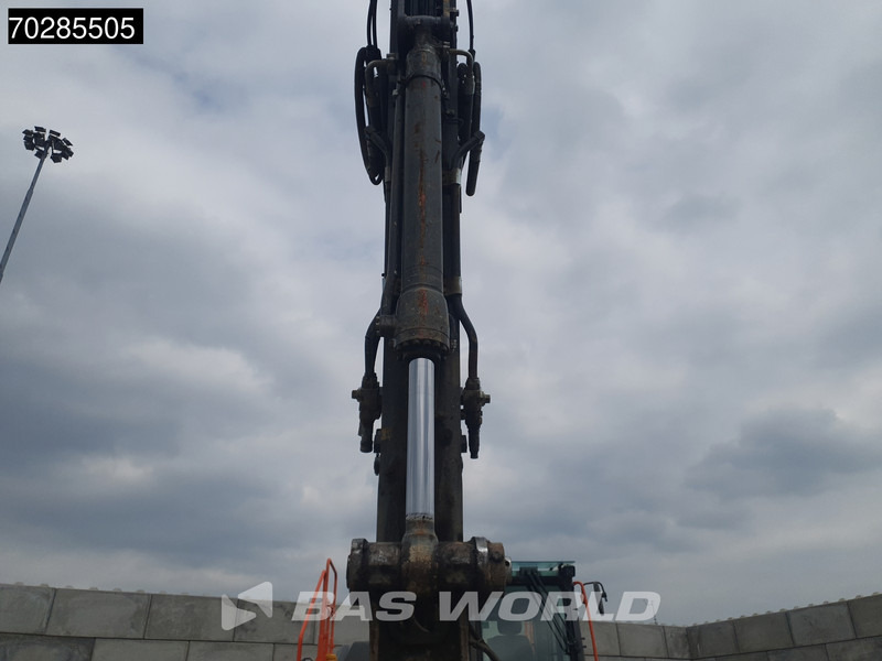 Crawler excavator Volvo EC220 E L Select: picture 10 Crawler excavator Volvo EC220 E L Select: picture 10