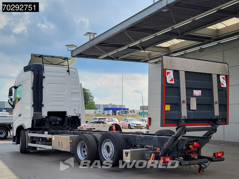 Volvo FH 460 FH 6X2 2000kg Ladebordwand Xenon DynamicSteering Automatic ACC Euro 6 - Cab chassis truck: picture 2 Volvo FH 460 FH 6X2 2000kg Ladebordwand Xenon DynamicSteering Automatic ACC Euro 6 - Cab chassis truck: picture 2