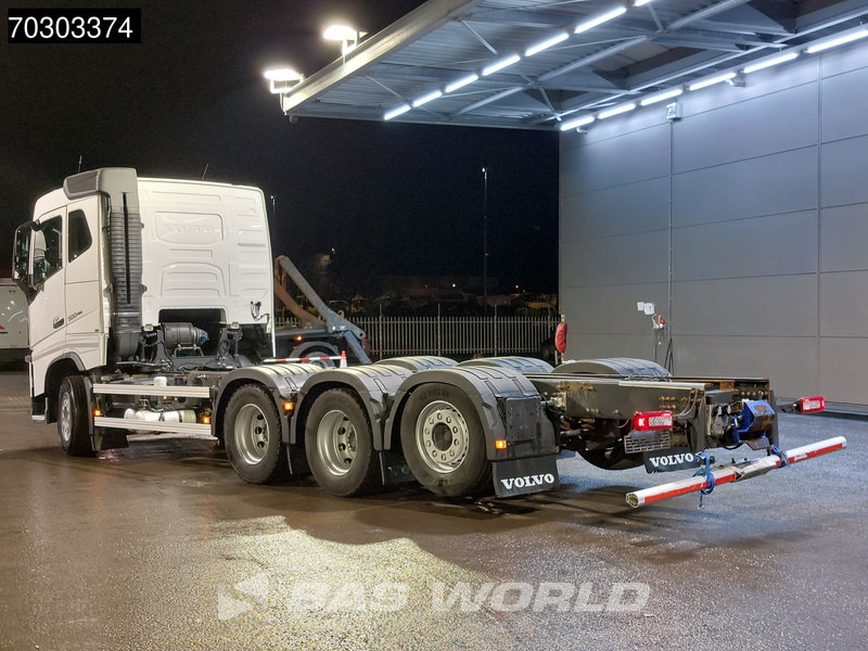 Volvo FH 500 8X4 Full Air 7,65m Chassis Lift+Steering Axle Euro 6 - Cab chassis truck: picture 2 Volvo FH 500 8X4 Full Air 7,65m Chassis Lift+Steering Axle Euro 6 - Cab chassis truck: picture 2