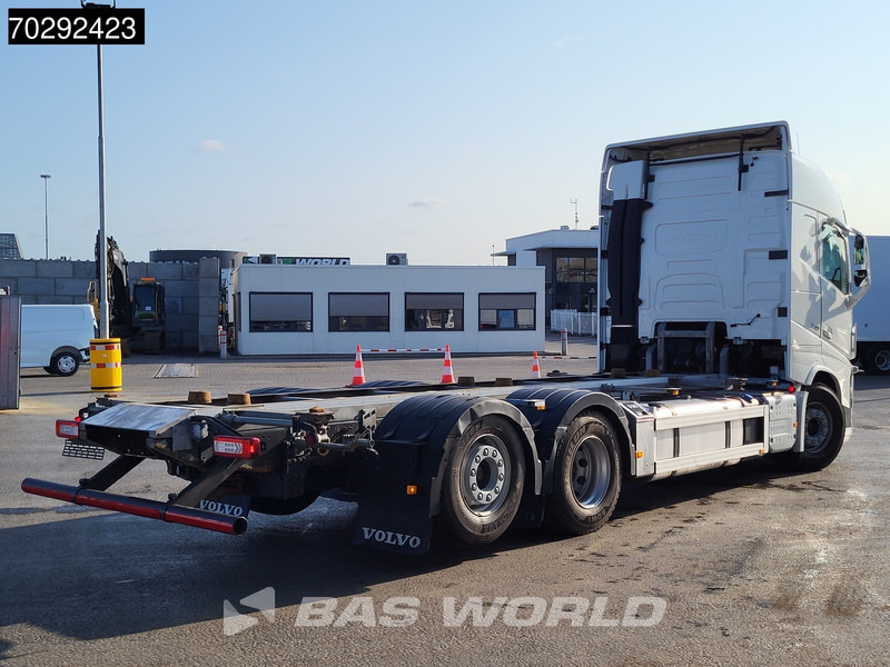 Volvo FH 540 FH 6X2 Retarder Lift-Axle ACC Xenon Euro 6 - Container transporter/ Swap body truck: picture 5 Volvo FH 540 FH 6X2 Retarder Lift-Axle ACC Xenon Euro 6 - Container transporter/ Swap body truck: picture 5