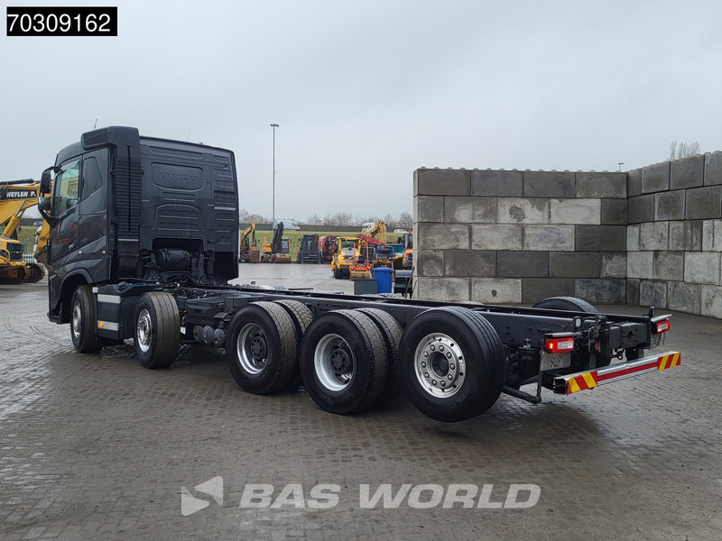 Volvo FH16 750 FH 10X4 10x4 chassis Dynamic-Steering Big-Axle Lift+Lenkachse VEB+ Navi Euro 6 - Cab chassis truck: picture 2 Volvo FH16 750 FH 10X4 10x4 chassis Dynamic-Steering Big-Axle Lift+Lenkachse VEB+ Navi Euro 6 - Cab chassis truck: picture 2