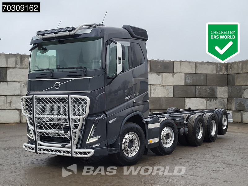 Volvo FH16 750 FH 10X4 10x4 chassis Dynamic-Steering Big-Axle Lift+Lenkachse VEB+ Navi Euro 6 - Cab chassis truck: picture 1 Volvo FH16 750 FH 10X4 10x4 chassis Dynamic-Steering Big-Axle Lift+Lenkachse VEB+ Navi Euro 6 - Cab chassis truck: picture 1
