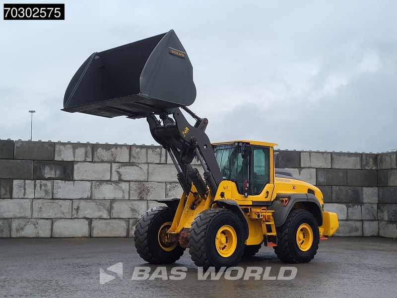 Volvo L110 H - Wheel loader: picture 2 Volvo L110 H - Wheel loader: picture 2