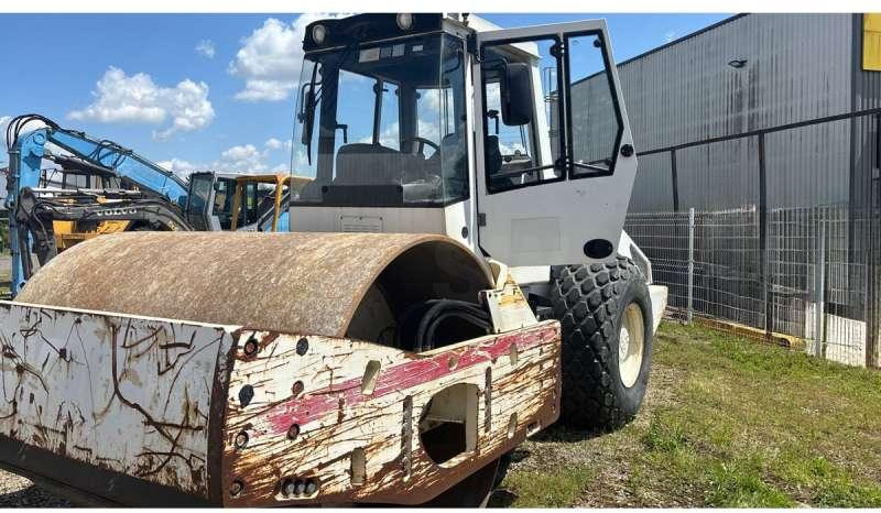 Bomag Compacteur Mixte / Bille et pneus BW219 DH-4 - Combination roller: picture 2 Bomag Compacteur Mixte / Bille et pneus BW219 DH-4 - Combination roller: picture 2