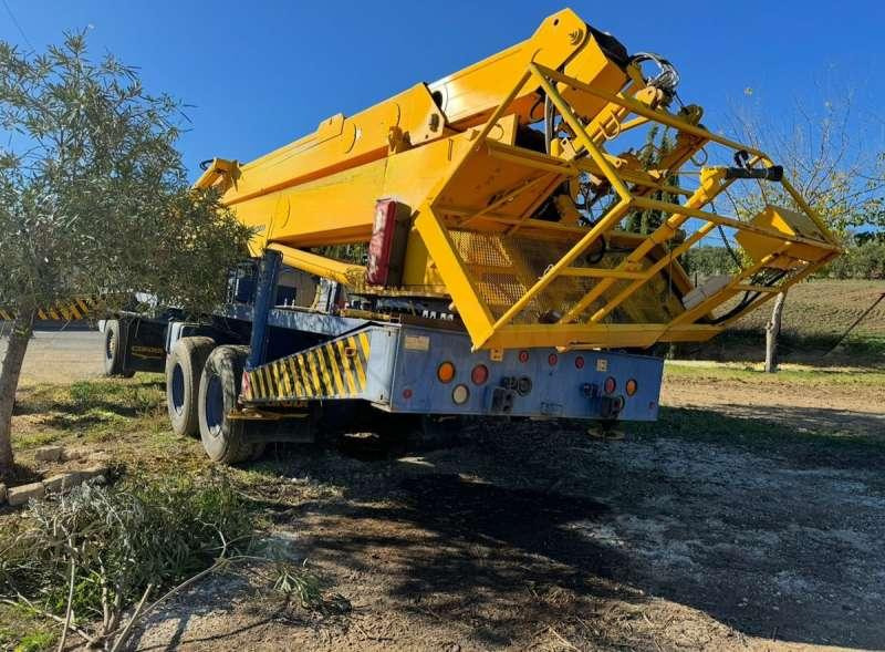 CONDOR 125/S - Mobile crane: picture 4 CONDOR 125/S - Mobile crane: picture 4