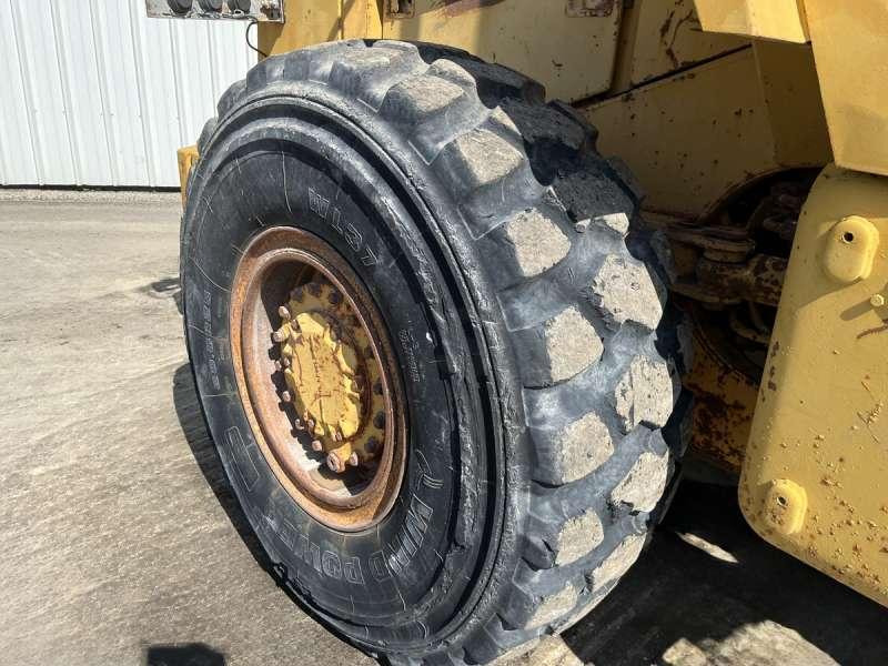 Wheel loader Caterpillar 950B: picture 17