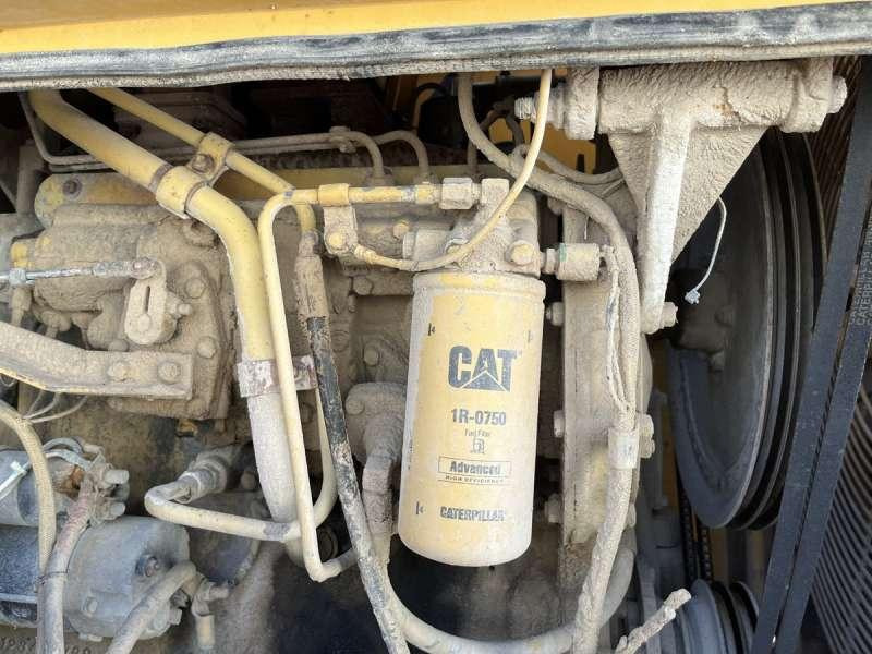 Wheel loader Caterpillar 950B: picture 28