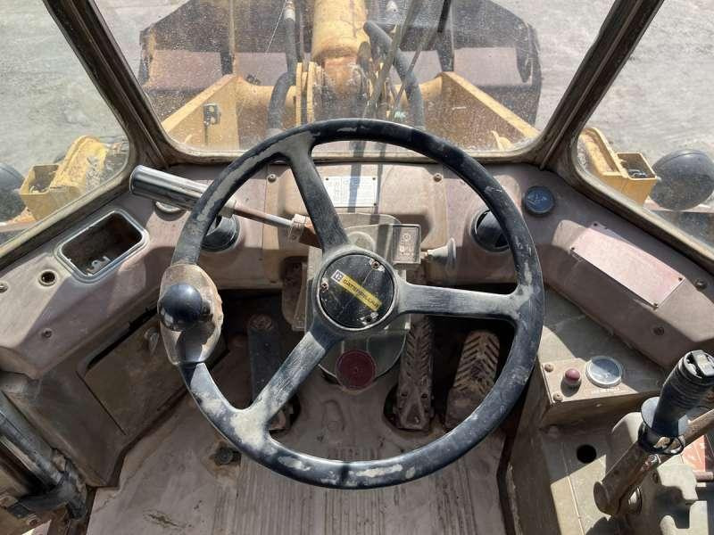 Wheel loader Caterpillar 950B: picture 35