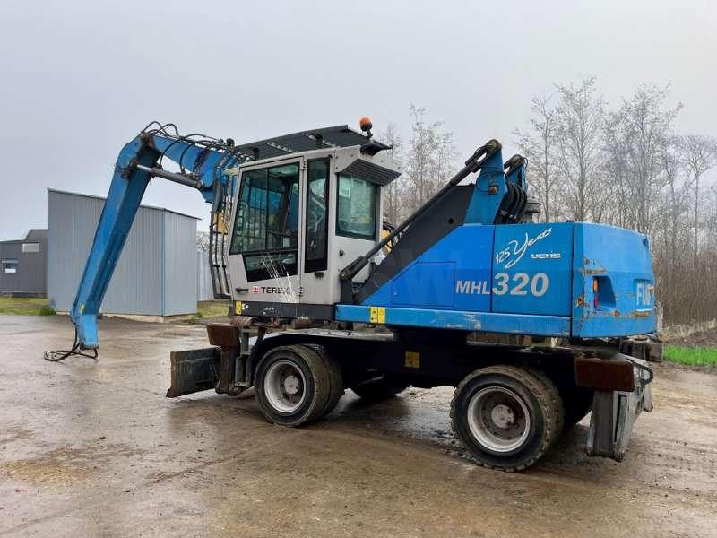 Fuchs MHL 320 - Waste/ Industry handler: picture 4 Fuchs MHL 320 - Waste/ Industry handler: picture 4