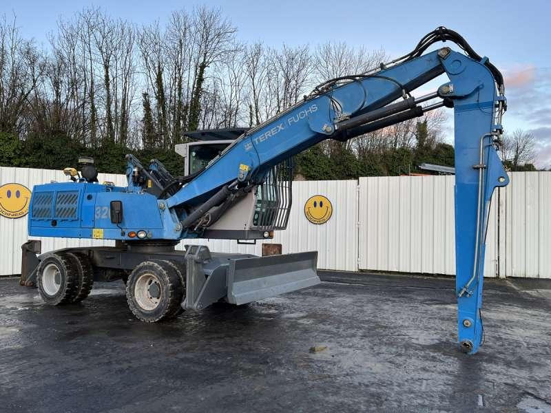 Fuchs MHL320 - Waste/ Industry handler: picture 2 Fuchs MHL320 - Waste/ Industry handler: picture 2