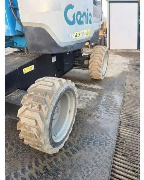 Genie Z60/37 FE HYBRID - Vertical mast lift: picture 5 Genie Z60/37 FE HYBRID - Vertical mast lift: picture 5