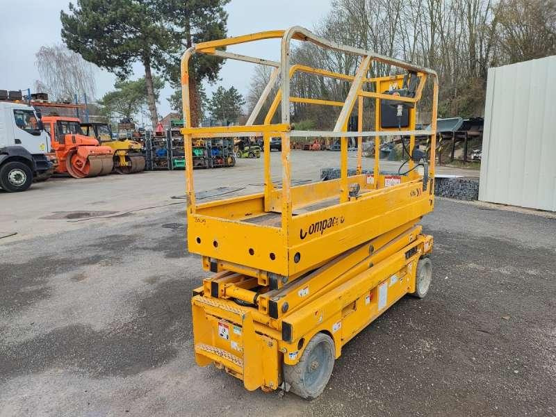 Haulotte CISEAUX COMPACT 8 - Vertical mast lift: picture 3 Haulotte CISEAUX COMPACT 8 - Vertical mast lift: picture 3