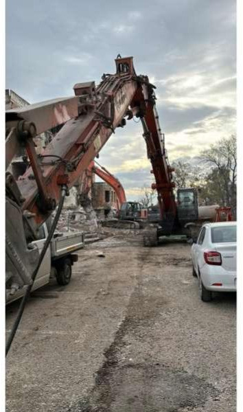 Demolition excavator Hitachi ZX350LC-3: picture 11