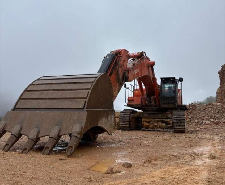 Hitachi ZX670LCH-3 - Crawler excavator: picture 2 Hitachi ZX670LCH-3 - Crawler excavator: picture 2