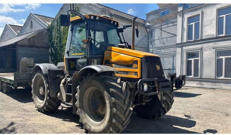 Jcb FASTRAC 2135 - Farm tractor: picture 1 Jcb FASTRAC 2135 - Farm tractor: picture 1