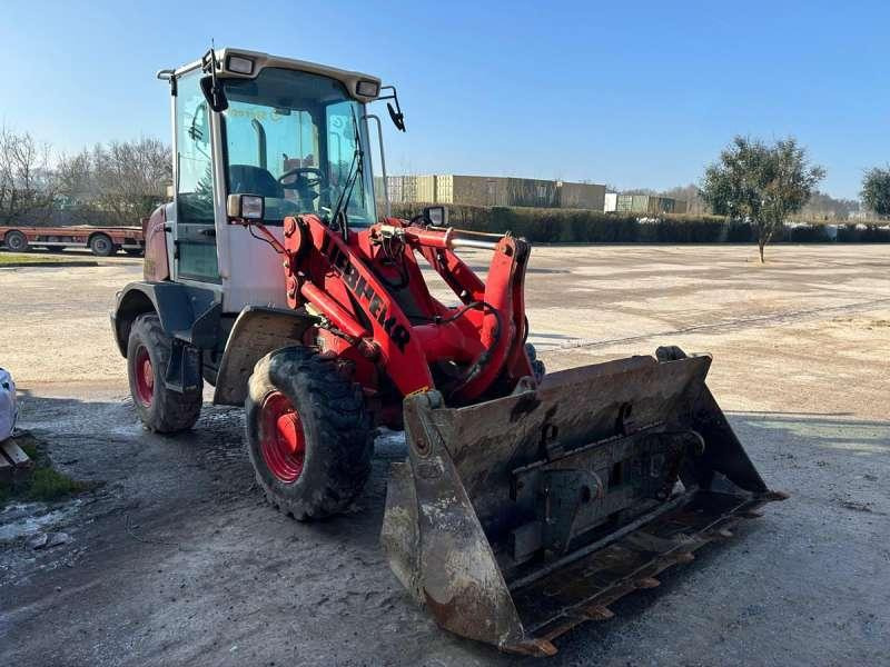Liebherr L506 Stereo - Compact loader: picture 2 Liebherr L506 Stereo - Compact loader: picture 2