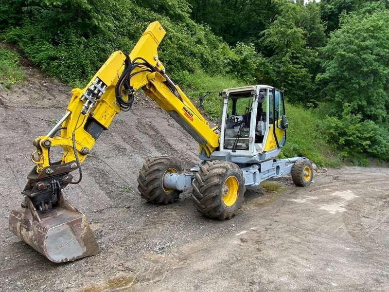 Walking excavator MENZI MUCK M325 MACHINE SUISSE: picture 1