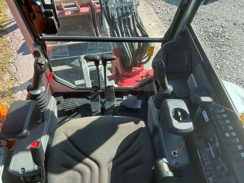 Takeuchi TB235-2 - Mini excavator: picture 4 Takeuchi TB235-2 - Mini excavator: picture 4