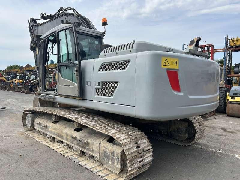 Volvo EC220DL - Crawler excavator: picture 2 Volvo EC220DL - Crawler excavator: picture 2