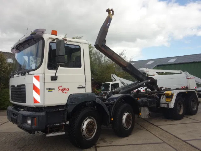 MAN 364 8x4 - Cab chassis truck: picture 3 MAN 364 8x4 - Cab chassis truck: picture 3