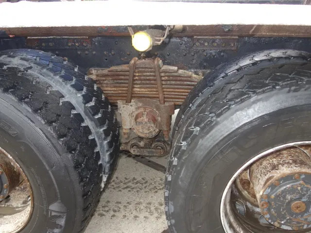 MAN 364 8x4 - Cab chassis truck: picture 4 MAN 364 8x4 - Cab chassis truck: picture 4