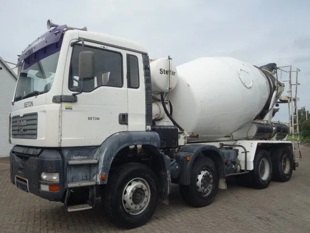 MAN TGA 35.360 8X4 MIXER STEEL SPRINGS BIG AXELS MANUAL FEUL POMP - Concrete mixer truck: picture 2 MAN TGA 35.360 8X4 MIXER STEEL SPRINGS BIG AXELS MANUAL FEUL POMP - Concrete mixer truck: picture 2