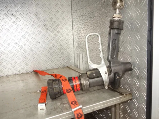 Leasing of Mercedes-Benz 1325 godiva pump bomberos Mercedes-Benz 1325 godiva pump bomberos: picture 17