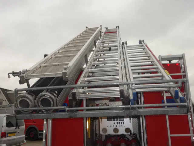 Leasing of Mercedes-Benz 1325 godiva pump bomberos Mercedes-Benz 1325 godiva pump bomberos: picture 10