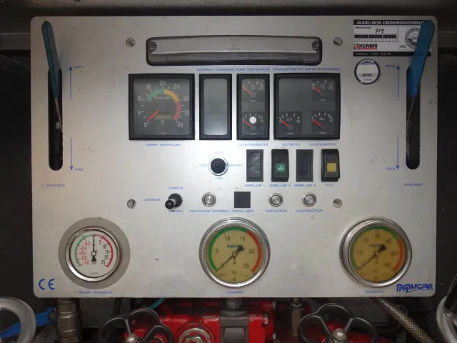 Leasing of Mercedes-Benz 1325 godiva pump bomberos Mercedes-Benz 1325 godiva pump bomberos: picture 14