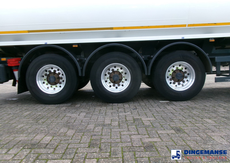 COBO Fuel tank alu 44.7 m3 / 6 comp - Tank semi-trailer: picture 5 COBO Fuel tank alu 44.7 m3 / 6 comp - Tank semi-trailer: picture 5