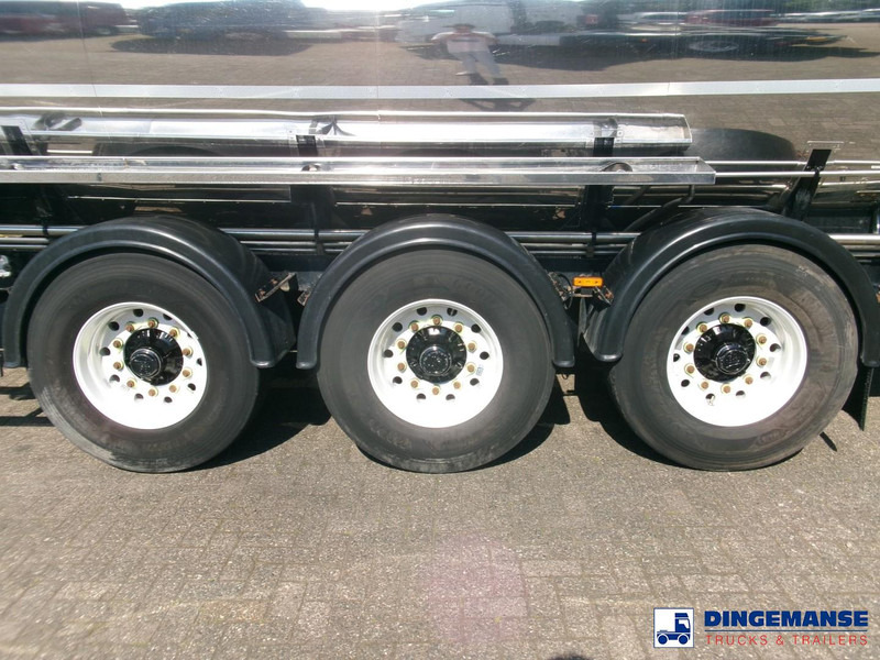 Clayton Chemical tank inox 33 m3 / 1 comp + pump - Tank semi-trailer: picture 5 Clayton Chemical tank inox 33 m3 / 1 comp + pump - Tank semi-trailer: picture 5