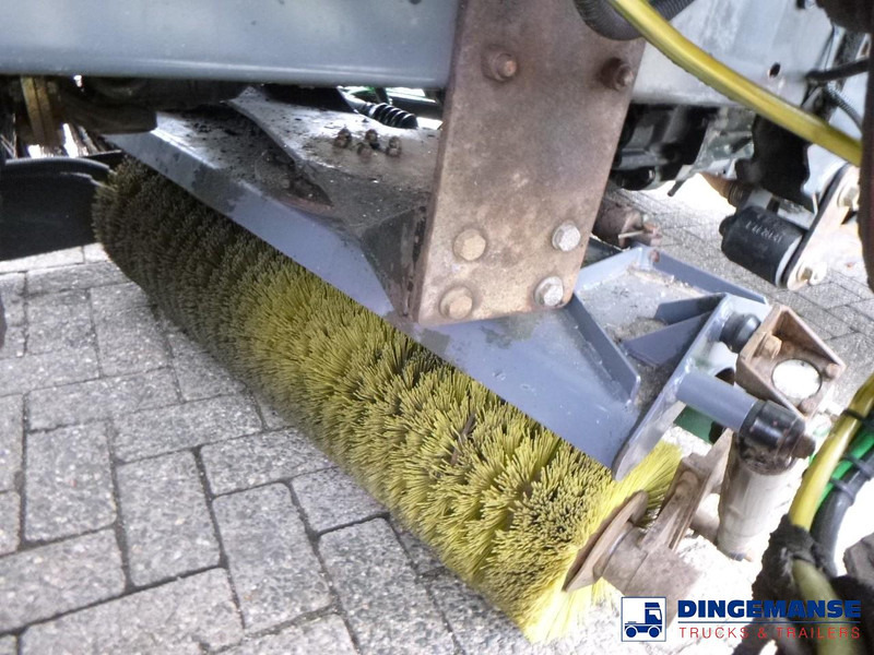 Road sweeper DAF LF 45.180 Scarab Merlin street sweeper 4x2: picture 13 Road sweeper DAF LF 45.180 Scarab Merlin street sweeper 4x2: picture 13