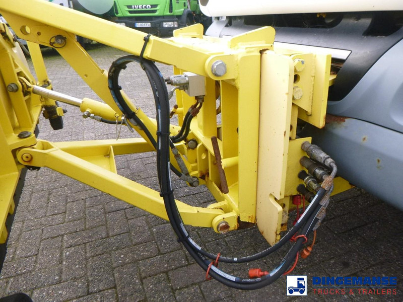 Leasing of DAF LF 55.220 4X2 RHD salt spreader / gritter DAF LF 55.220 4X2 RHD salt spreader / gritter: picture 8 Leasing of DAF LF 55.220 4X2 RHD salt spreader / gritter DAF LF 55.220 4X2 RHD salt spreader / gritter: picture 8