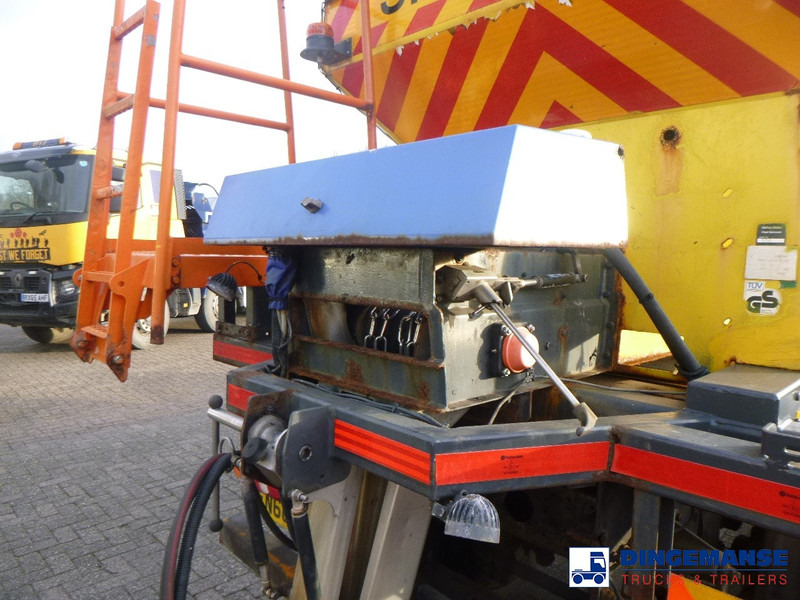 Leasing of DAF LF 55.220 4x2 RHD gritter / snow plough DAF LF 55.220 4x2 RHD gritter / snow plough: picture 13