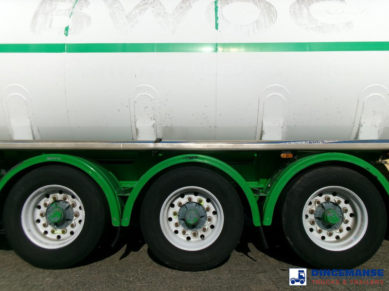 Feldbinder Fuel tank alu 42 m3 / / 6 comp + pump - Tank semi-trailer: picture 5 Feldbinder Fuel tank alu 42 m3 / / 6 comp + pump - Tank semi-trailer: picture 5
