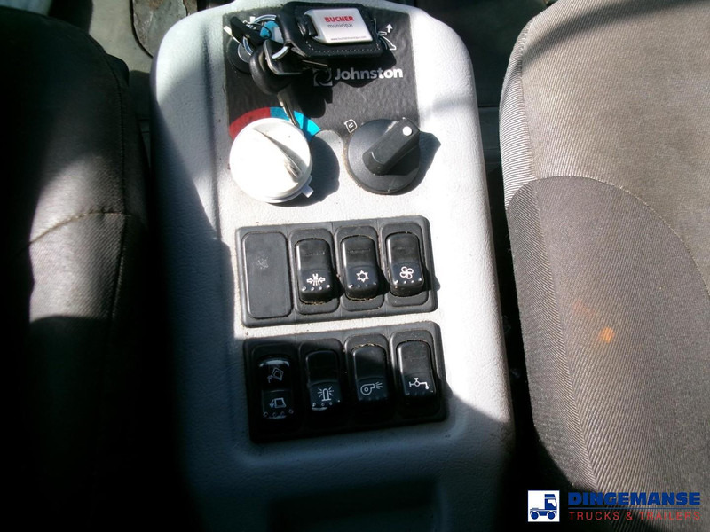 Road sweeper Johnston C202 compact street sweeper: picture 11 Road sweeper Johnston C202 compact street sweeper: picture 11