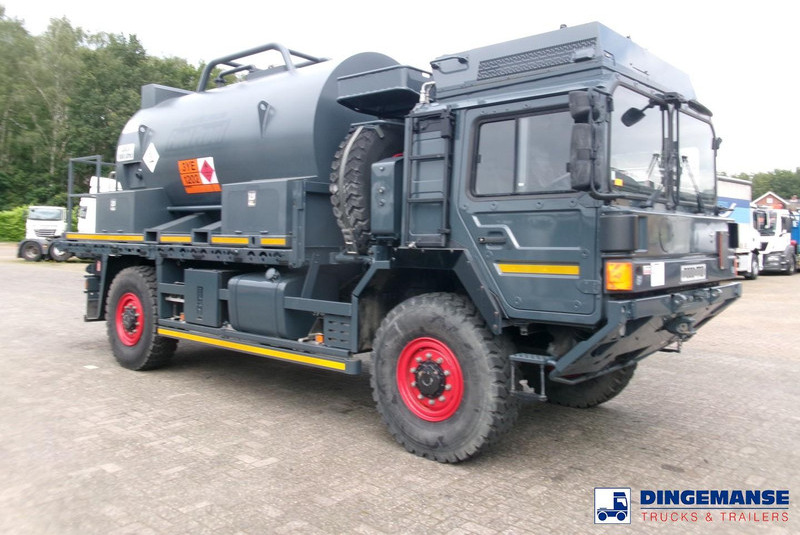 MAN HX 18.330 4X4 RHD fuel tank 5.5 m3 - Tank truck: picture 2 MAN HX 18.330 4X4 RHD fuel tank 5.5 m3 - Tank truck: picture 2