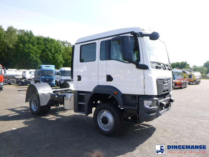 MAN TGM 13.320 4X4 BL chassis / new/unused - Cab chassis truck: picture 2 MAN TGM 13.320 4X4 BL chassis / new/unused - Cab chassis truck: picture 2