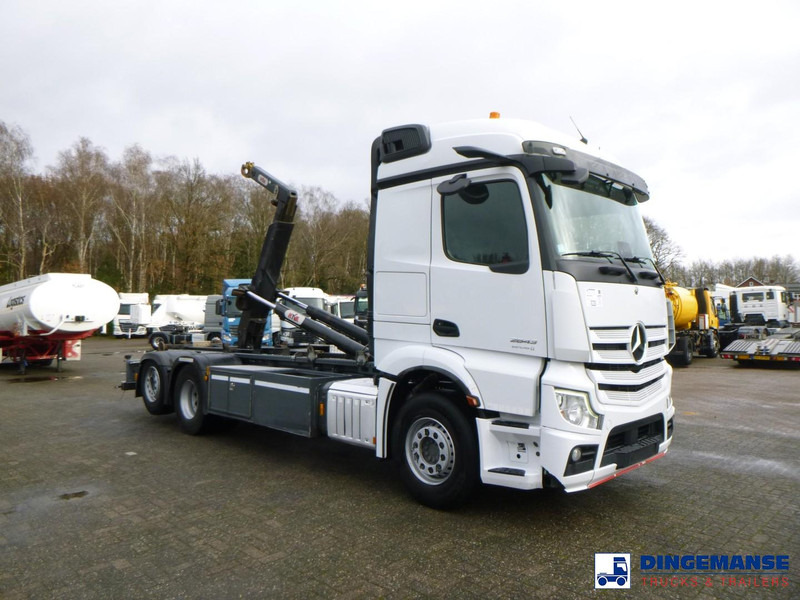 Mercedes-Benz Actros 2843 6x2 Hyva container hook 20t - Hook lift truck: picture 2 Mercedes-Benz Actros 2843 6x2 Hyva container hook 20t - Hook lift truck: picture 2