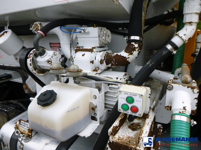 Leasing of Mercedes-Benz Axor 1824 4x2 RHD Whale vacuum tank 7 m3 Mercedes-Benz Axor 1824 4x2 RHD Whale vacuum tank 7 m3: picture 10