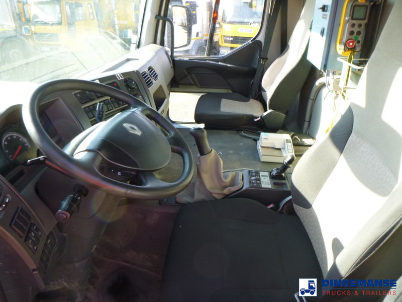 Interior photo 1: Tank truck Renault Premium 280 dxi 4x2 gas tank 19.2 m3
