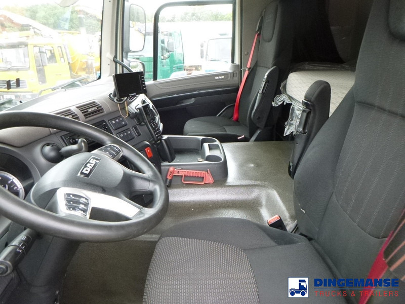 Interior photo 2: Tractor unit DAF CF 450 FT 4x2 Euro 6 + ADR