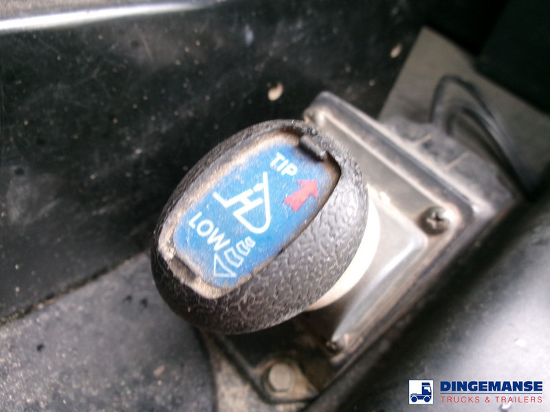 Leasing of DAF XF 105.510 6X4 manual gearbox + hydraulics DAF XF 105.510 6X4 manual gearbox + hydraulics: picture 16