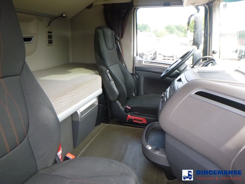 Tractor unit DAF XF 530 6x2 Euro 6: picture 14