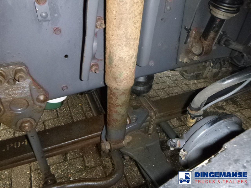 Dropside/ Flatbed truck Volvo FM 400 8x2 RHD platform: picture 6 Dropside/ Flatbed truck Volvo FM 400 8x2 RHD platform: picture 6